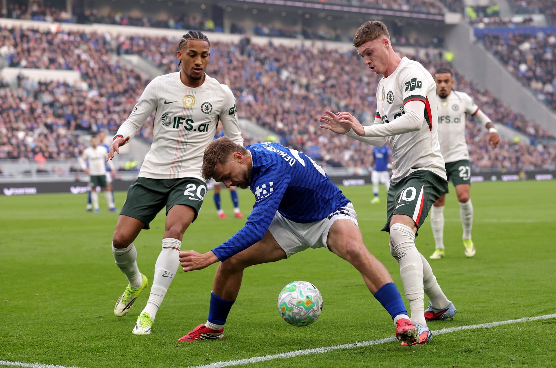 Chelsea forward one of two Barcelona alternatives to Julian Alvarez Chelsea forward one of two Barcelona alternatives to Julian Alvarez