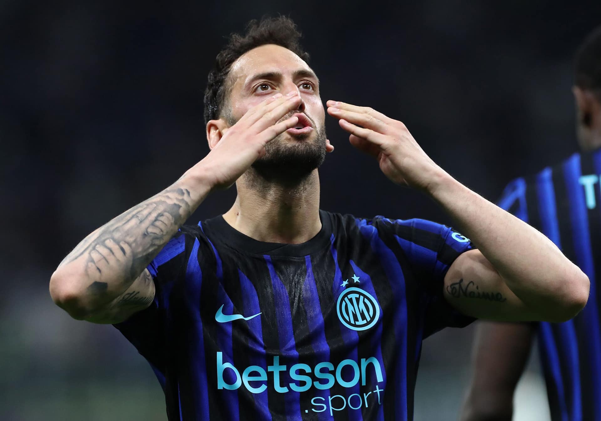 Report – Inter Stalwart to Leave Next Summer After Huge Contract Decision Report – Inter Stalwart to Leave Next Summer After Huge Contract Decision