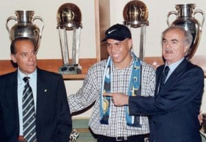 Serie A clubs and Italy pay tribute to legend Sandro Mazzola Serie A clubs and Italy pay tribute to legend Sandro Mazzola